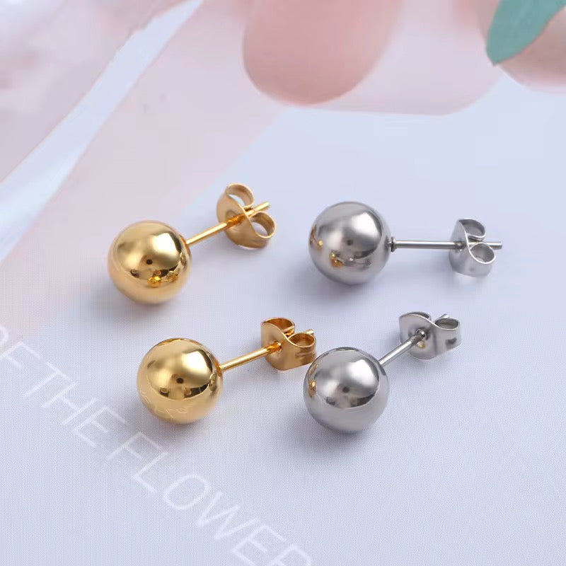 Ball Silver Studs