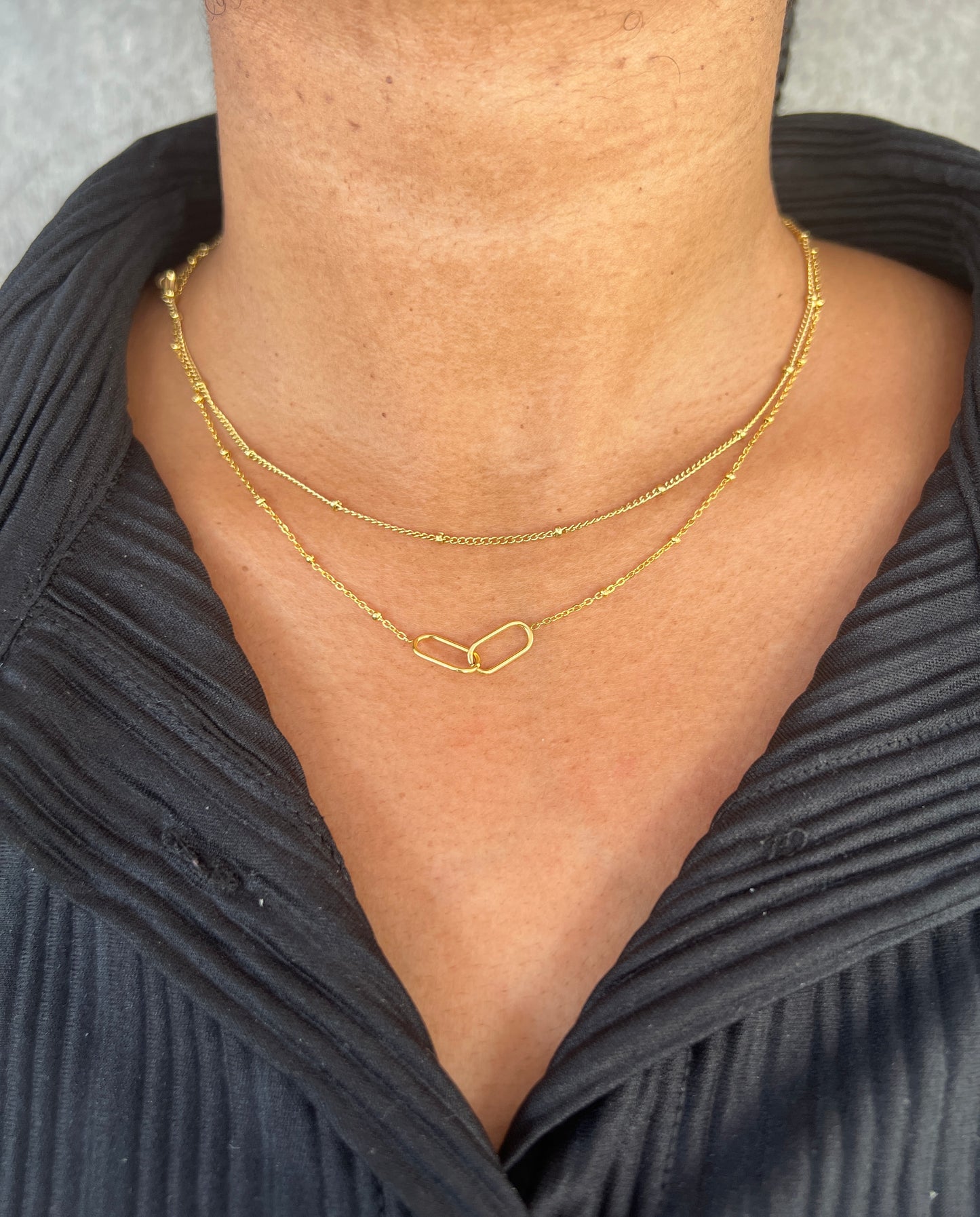 Daisy Interlock Necklace | 14K Gold Plated