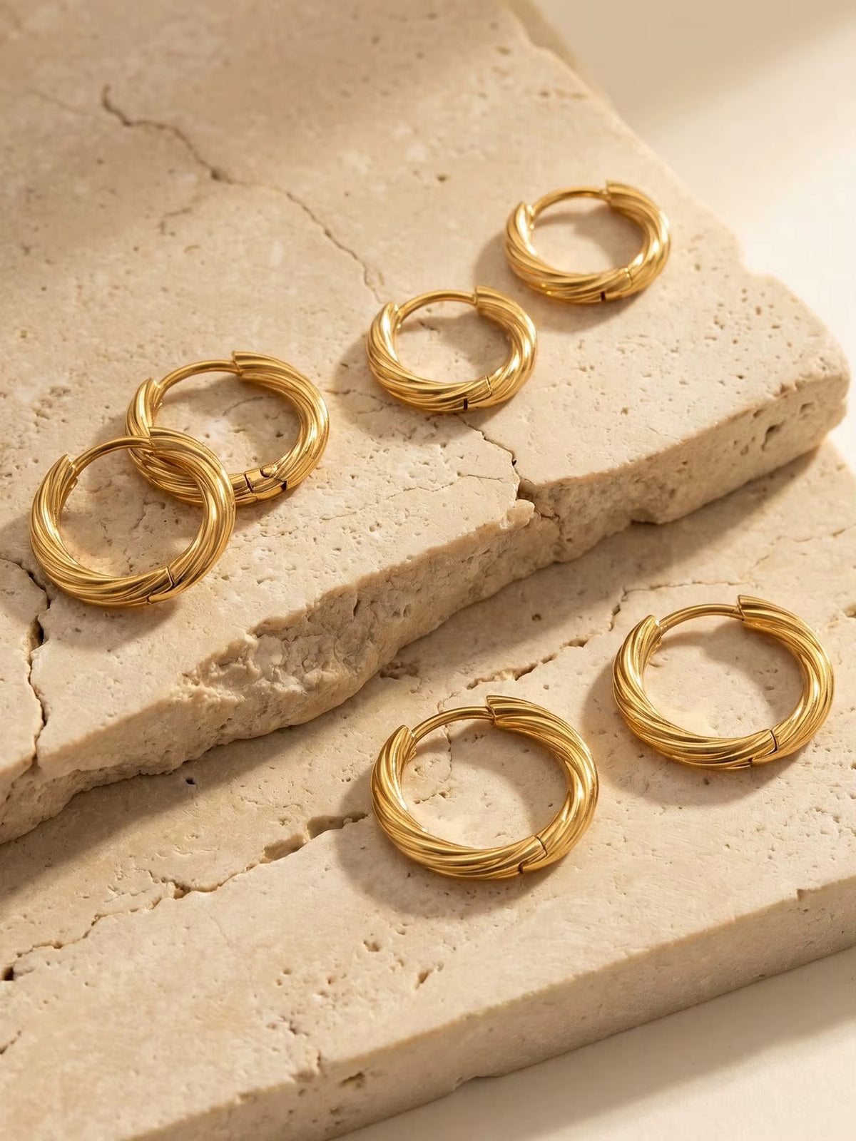 Abelia Hoops