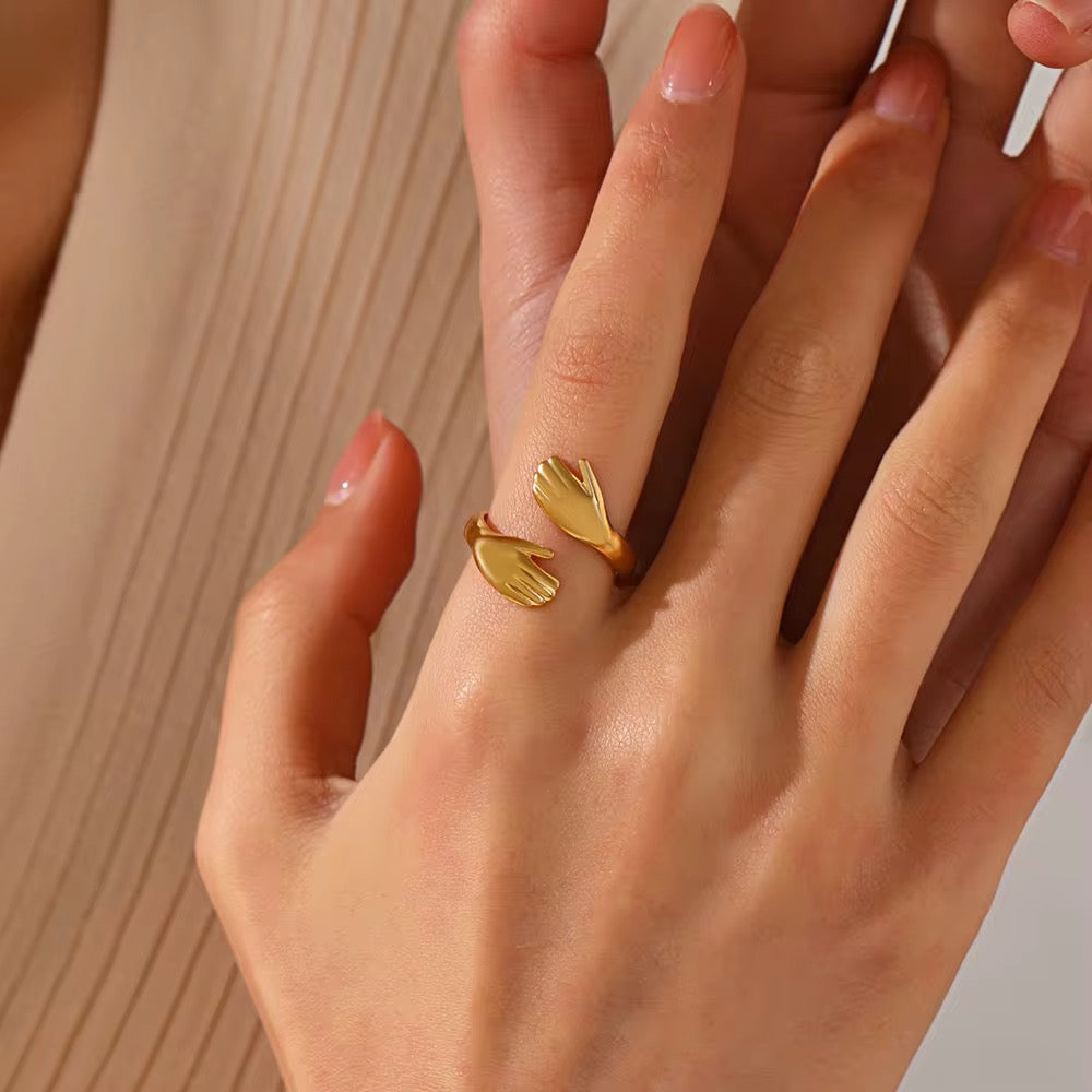 Hug me Ring