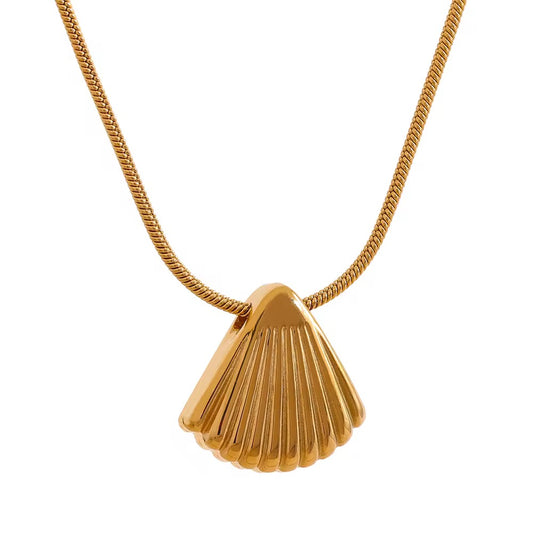 Liv Necklace