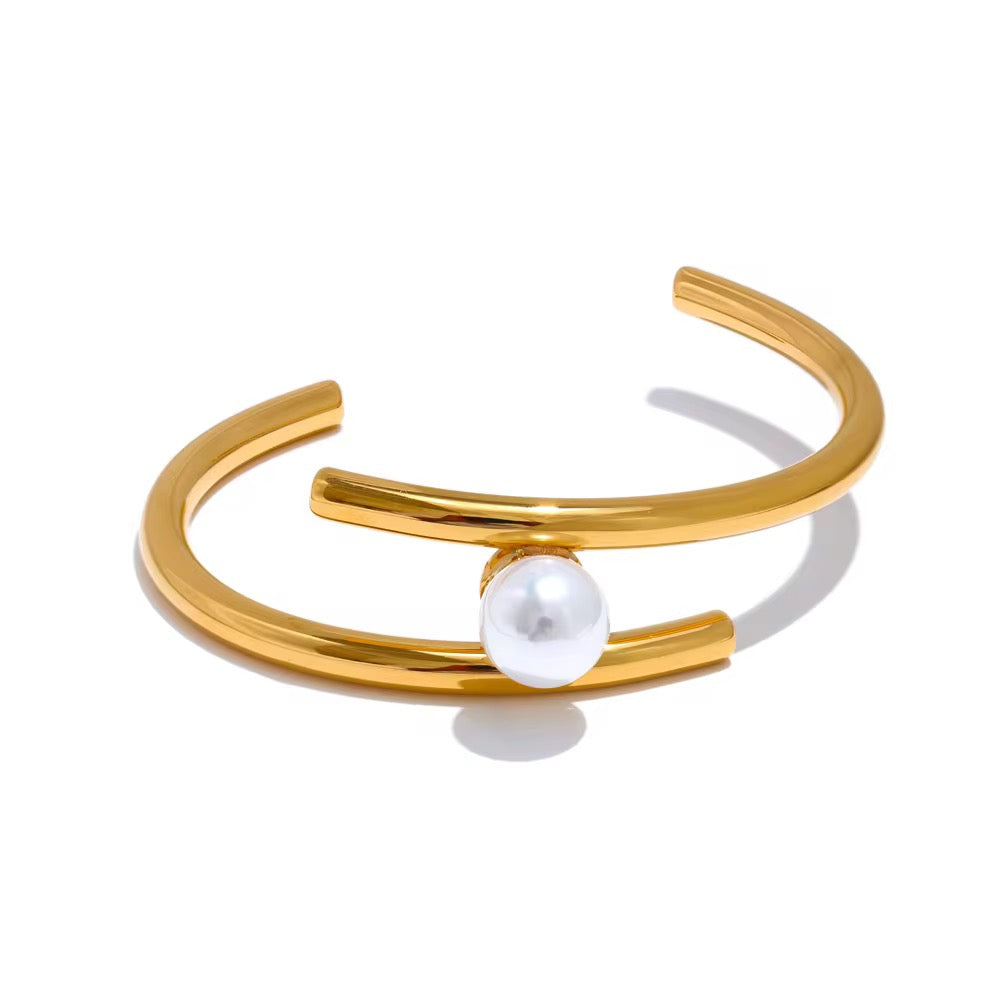Nevya Gold Pearl Bangle