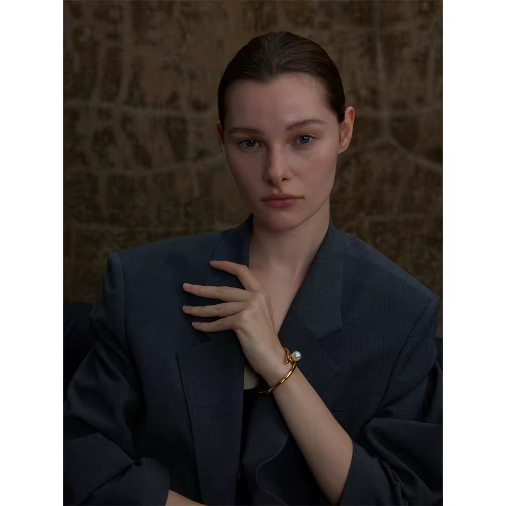 Nevya Gold Pearl Bangle