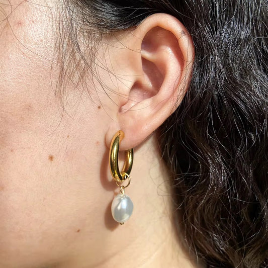 Perla Hoop Earrings