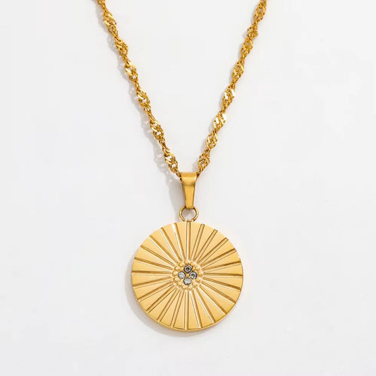 Holly Necklace
