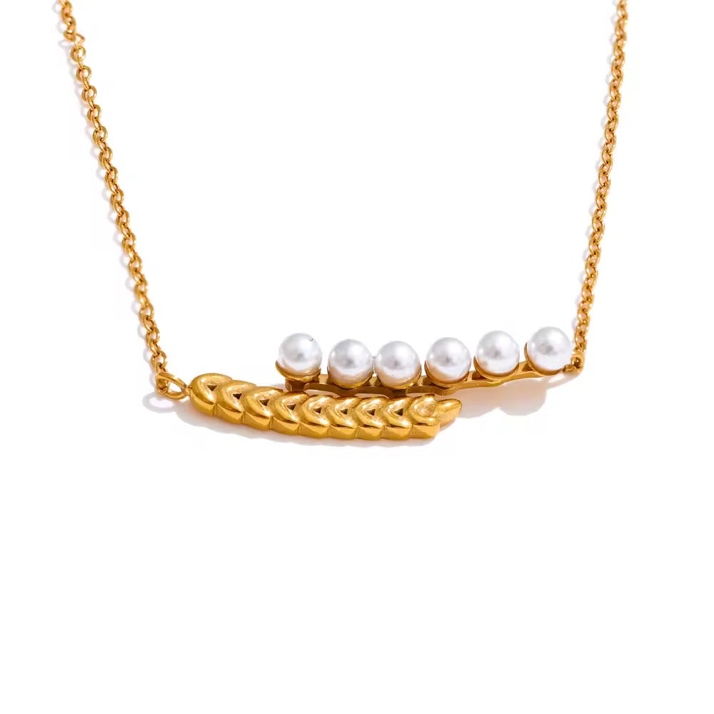 Reena Pearl Necklace