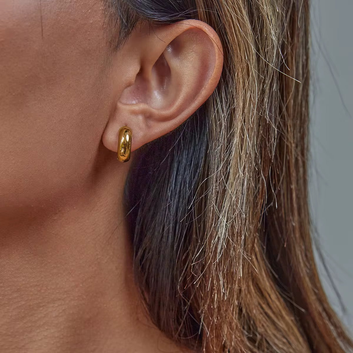 Mia Hoops