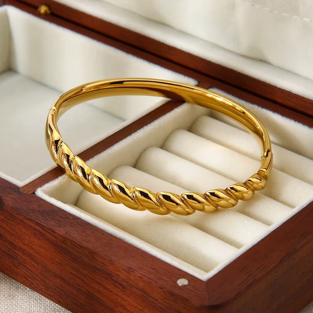 Lotus Bangle