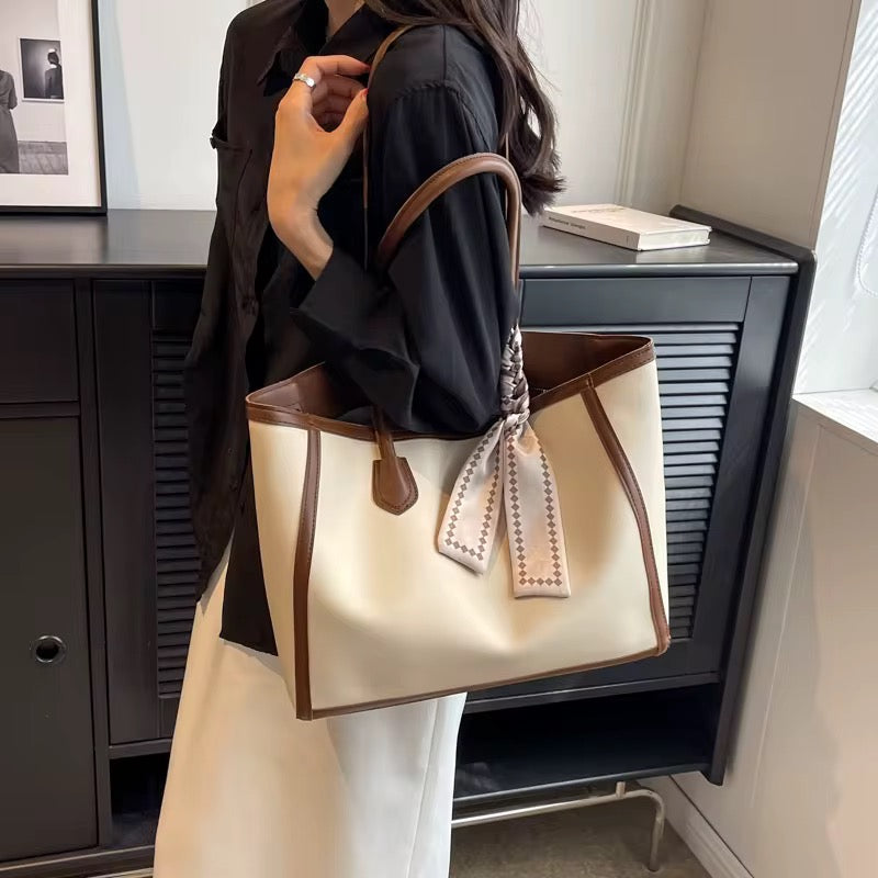 Eira Tote Bag | Brown
