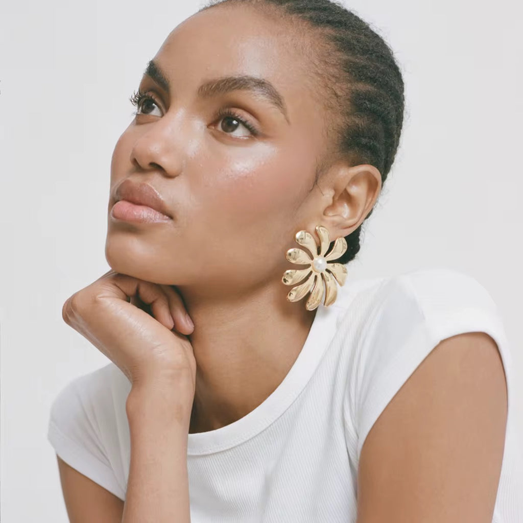 Oni Bold Studs