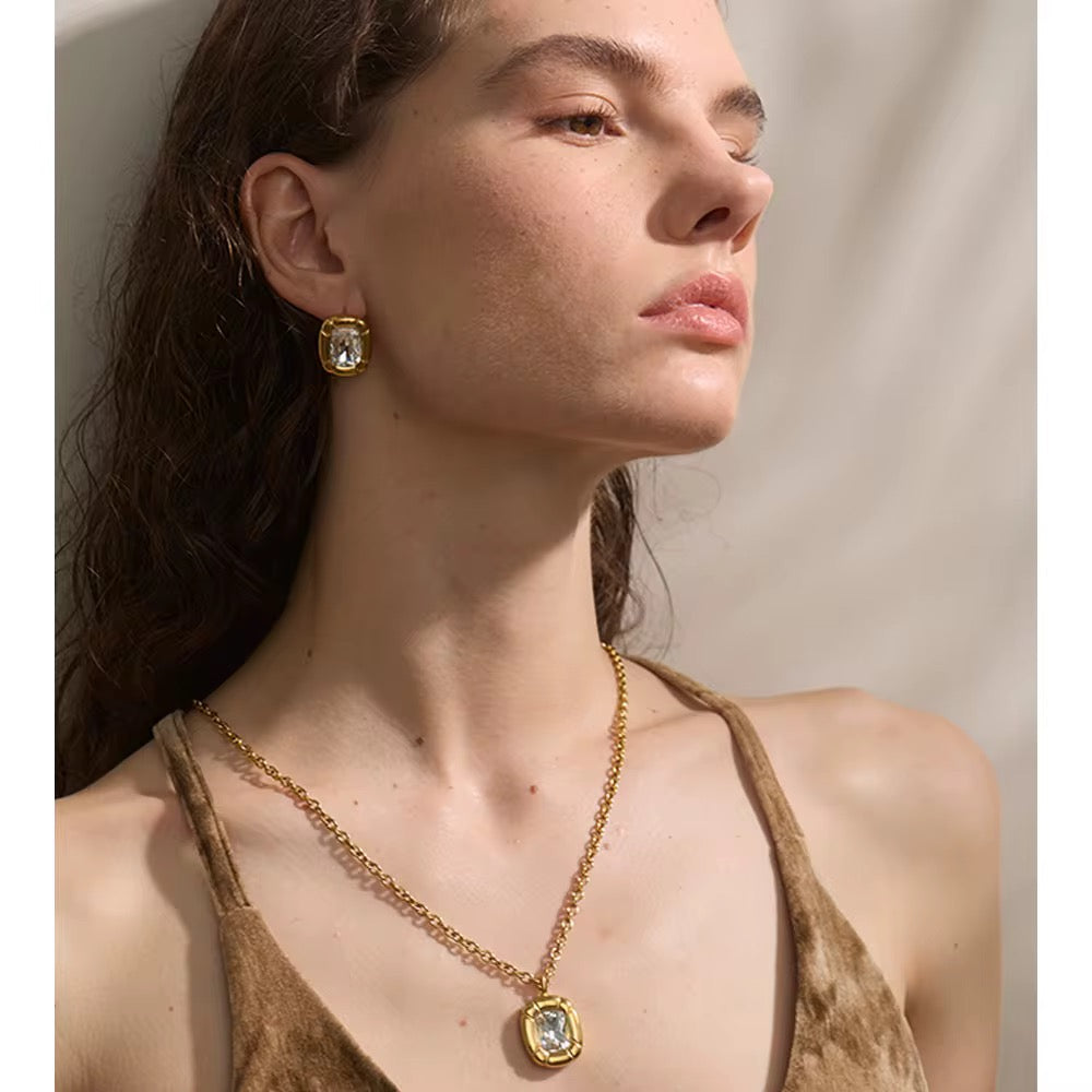 Kasih Gold Necklace