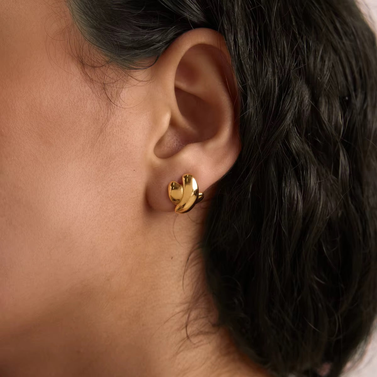 Nori Studs