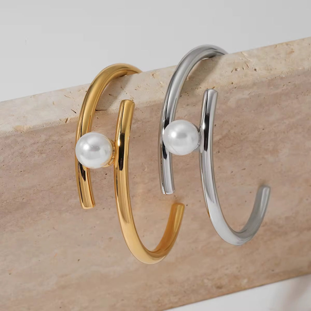 Nevya Silver Pearl Bangle