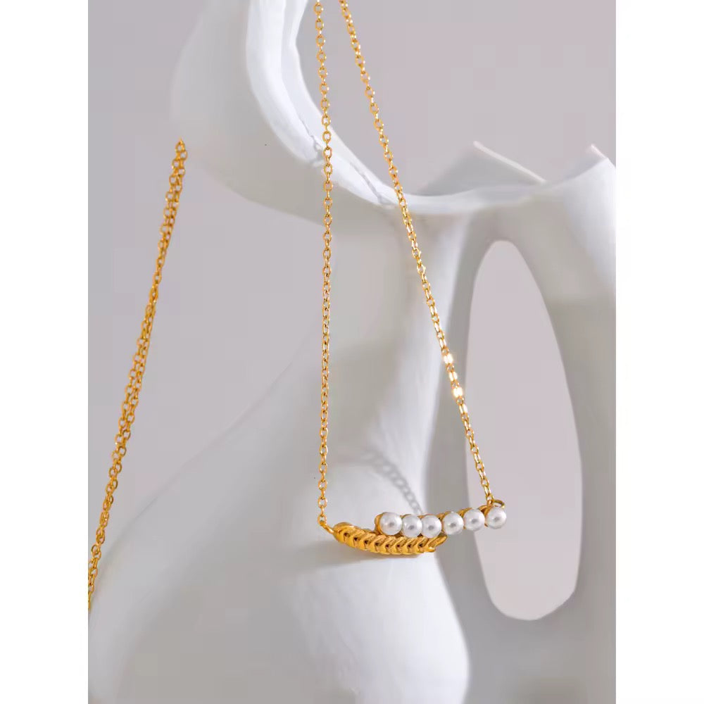 Reena Pearl Necklace