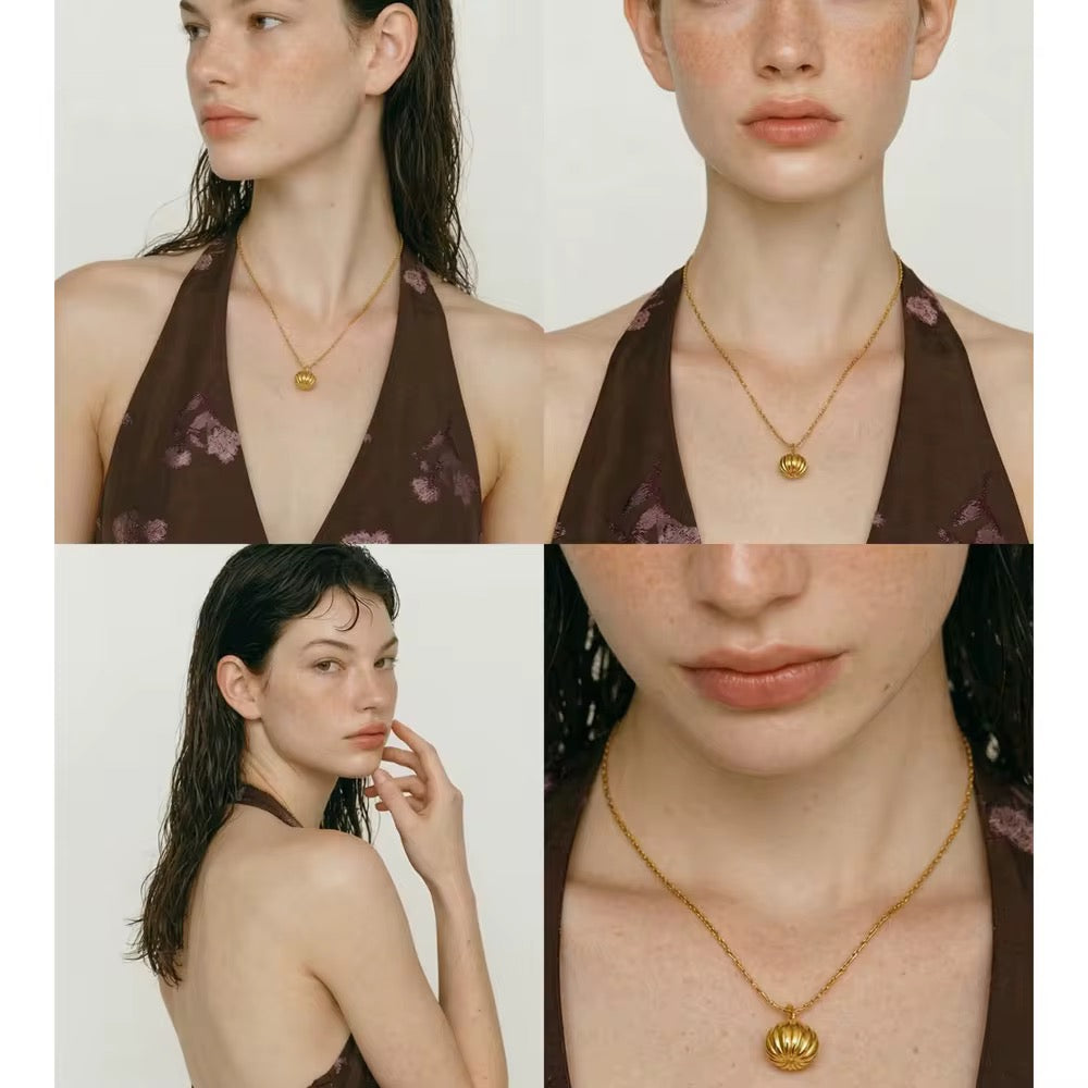 Suki Gold Necklace